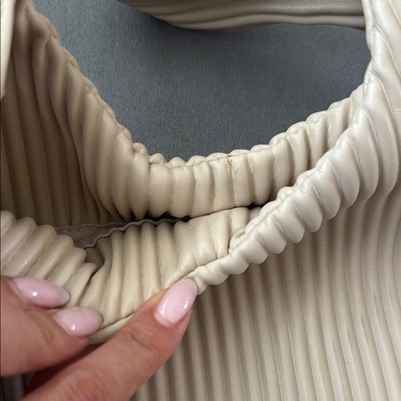 Cream Vegan leather Pleated Knot Bag - Picture 7 of 7